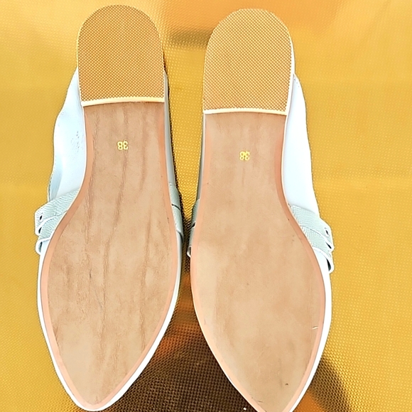 Handmade European Mule Shoes - Picture 3 of 3